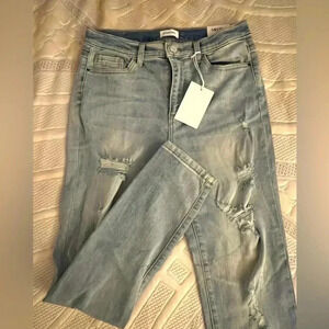 Sneak peak jeans size 9/29 nwt
